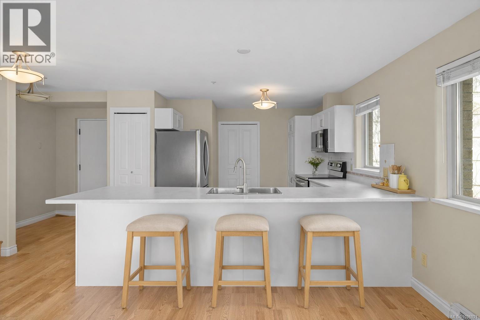 10 33 Songhees Rd, Victoria, British Columbia  V9A 7M6 - Photo 7 - 1026921