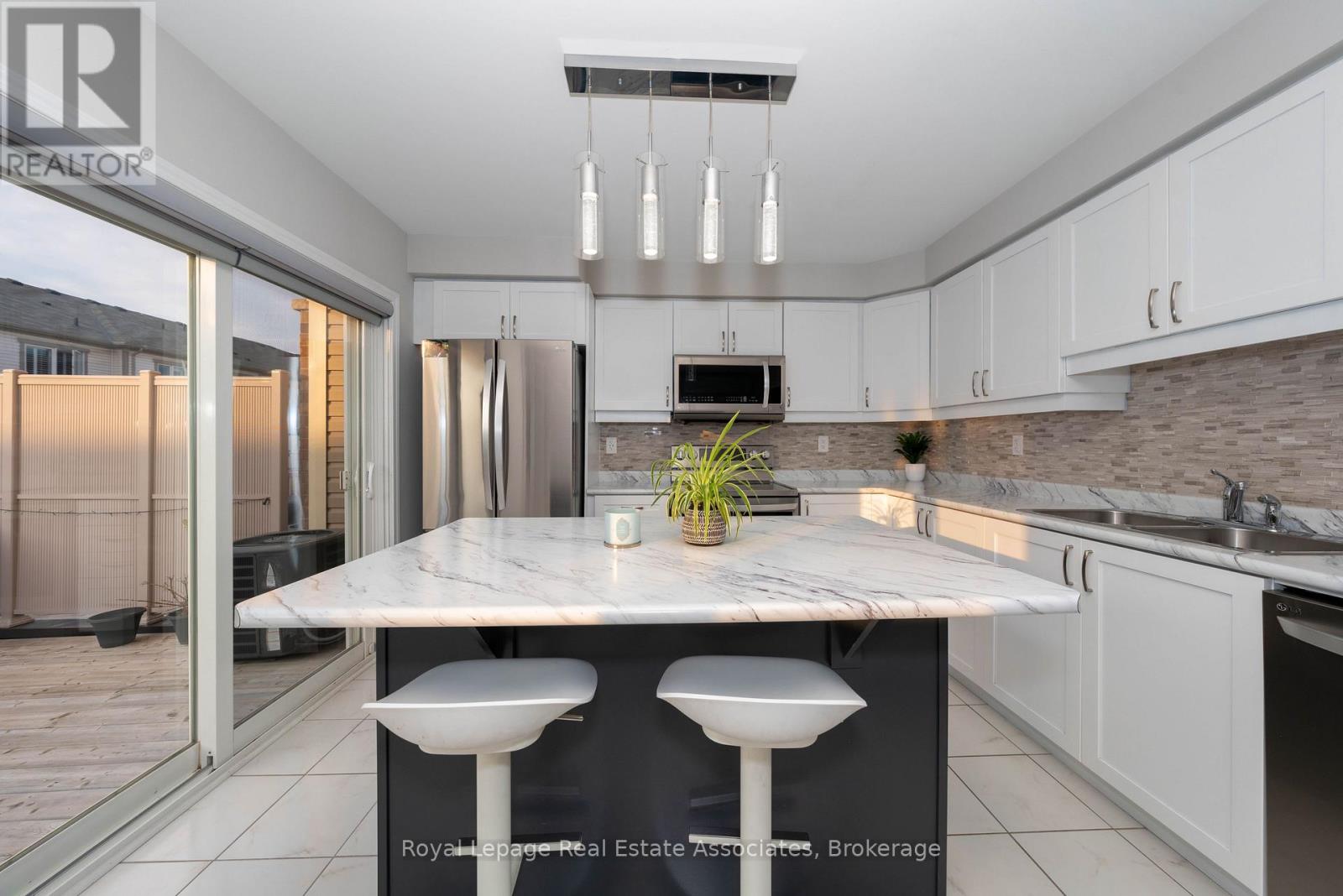 111 GORE COURT, Milton, Ontario