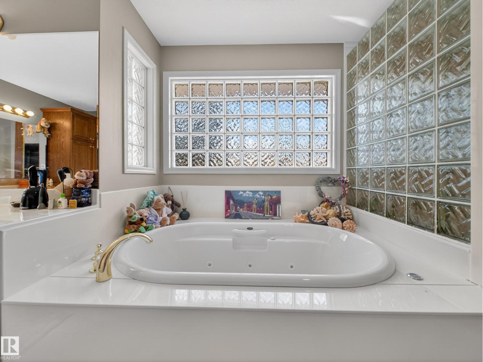 403 Twin Brooks Cr Nw, Edmonton, Alberta  T6K 0J4 - Photo 44 - E4475042