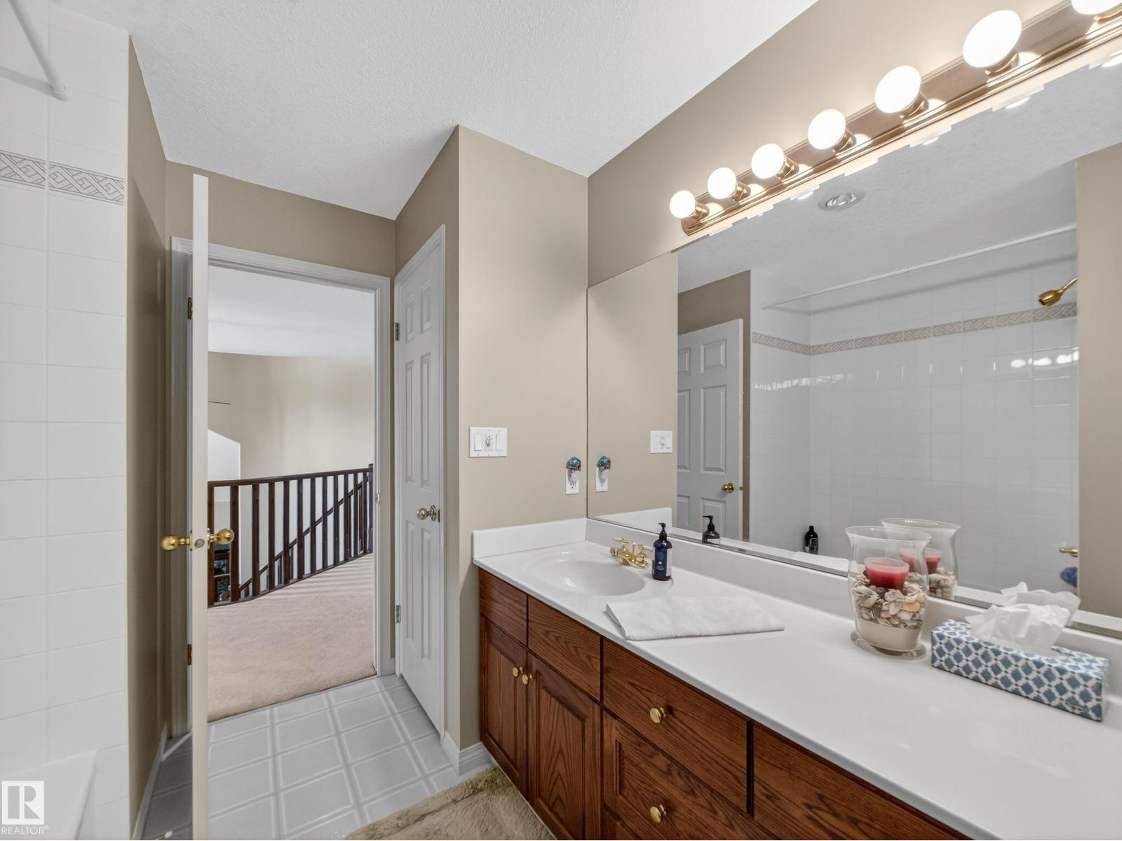 403 Twin Brooks Cr Nw, Edmonton, Alberta  T6K 0J4 - Photo 46 - E4475042