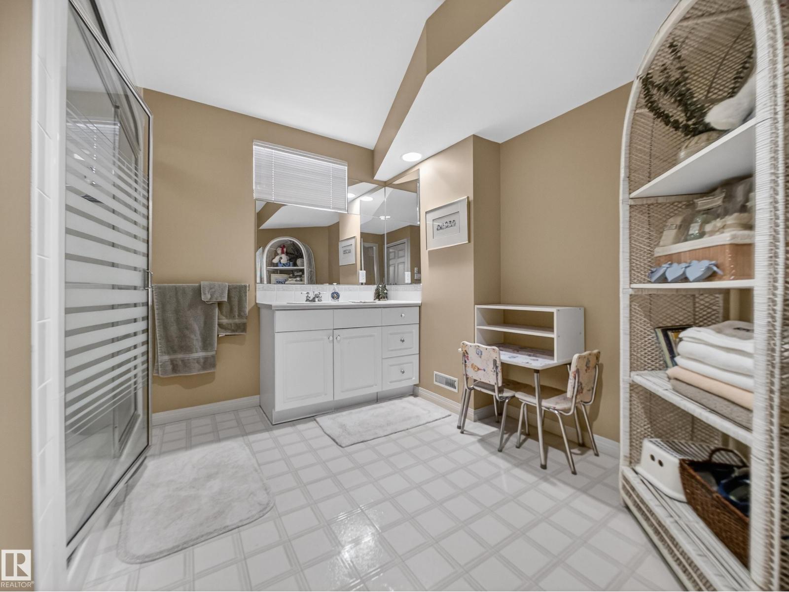 403 Twin Brooks Cr Nw, Edmonton, Alberta  T6K 0J4 - Photo 55 - E4475042