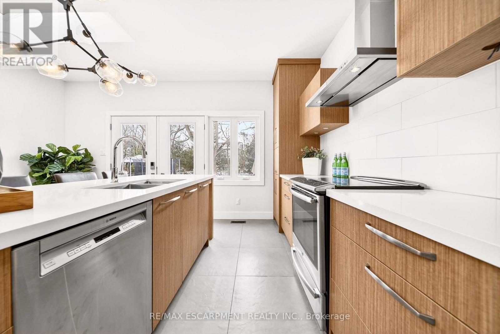 21 Victoria Street, Hamilton, Ontario  L0R 2H0 - Photo 19 - X12825028