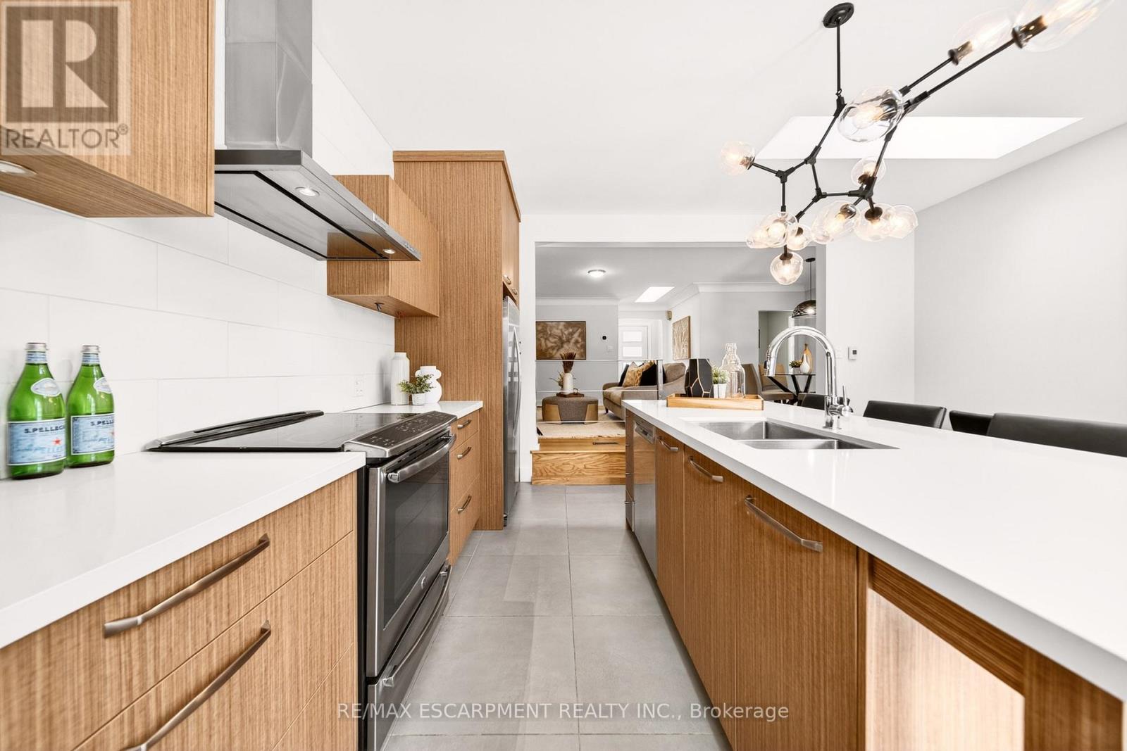 21 Victoria Street, Hamilton, Ontario  L0R 2H0 - Photo 20 - X12825028