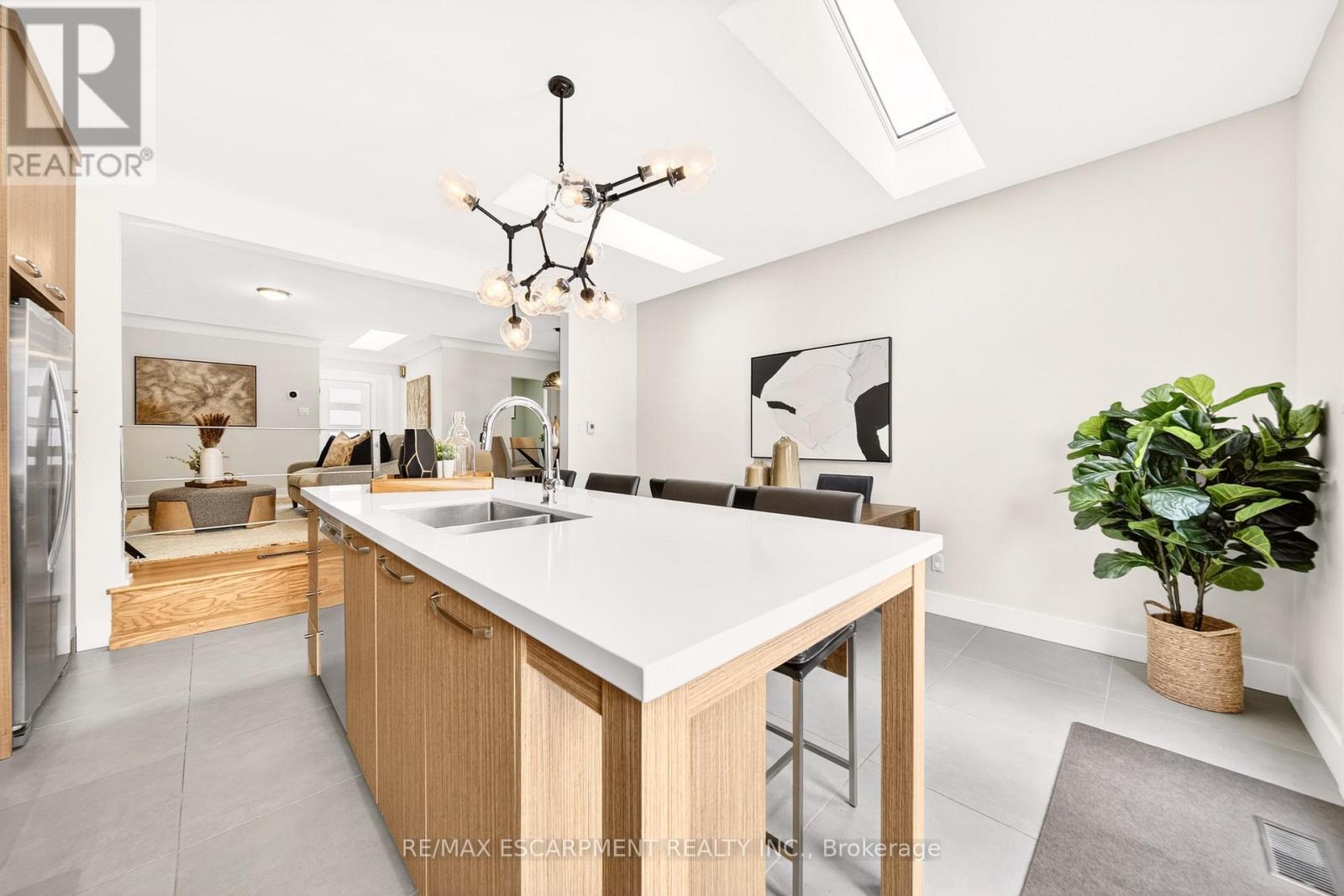 21 Victoria Street, Hamilton, Ontario  L0R 2H0 - Photo 21 - X12825028