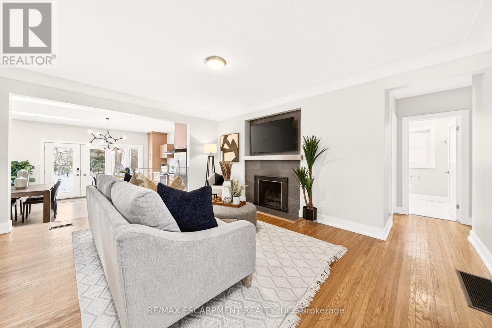 21 Victoria Street, Hamilton, Ontario  L0R 2H0 - Photo 7 - X12825028