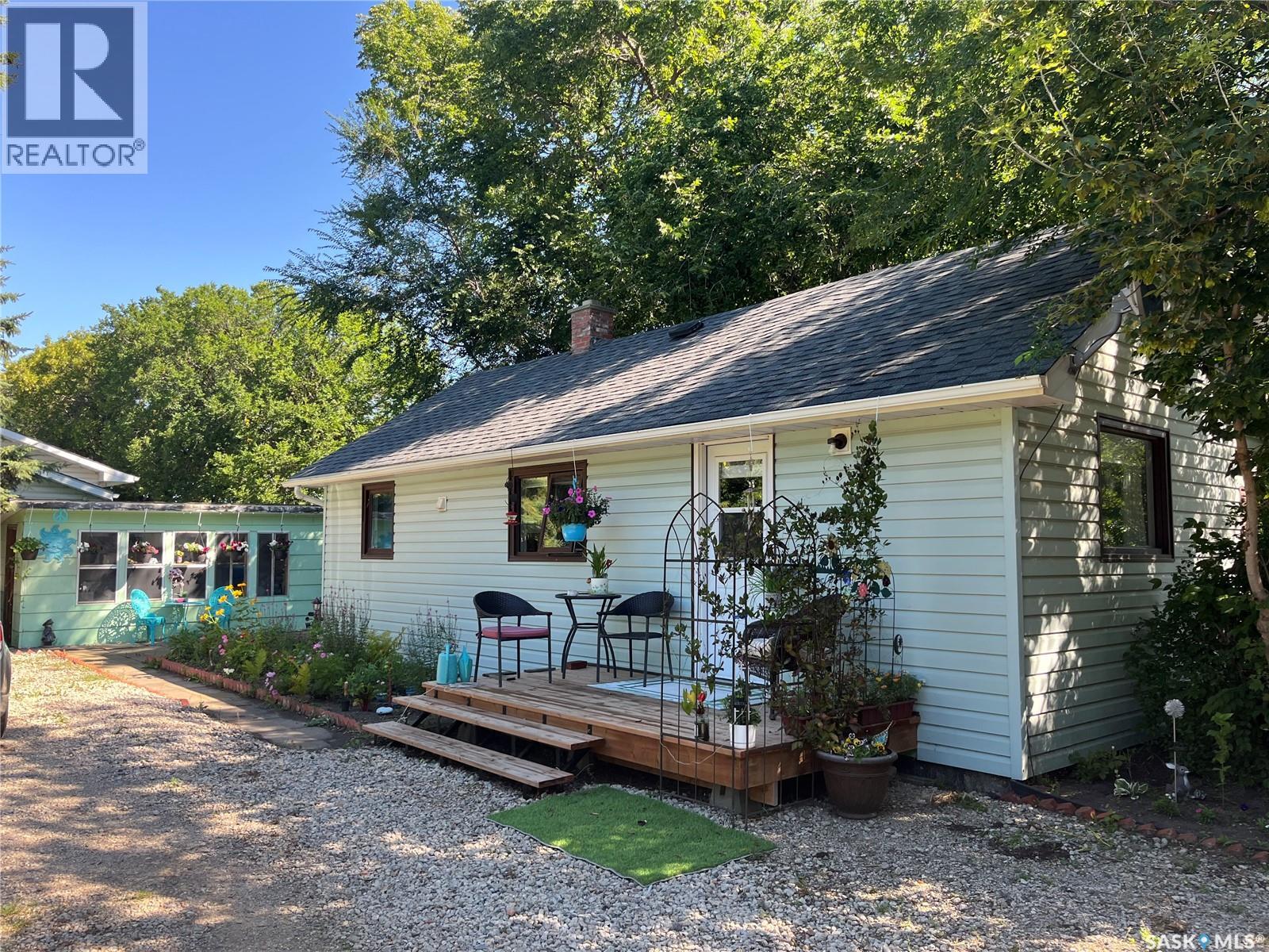 225 First Street, Wadena, Saskatchewan  S0A 4J0 - Photo 1 - SK029275