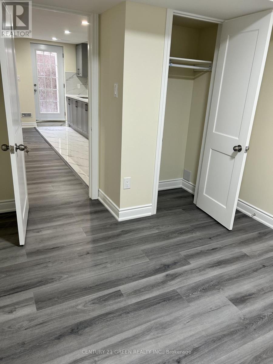 Bsmt - 75 Drinkwater Road, Brampton, Ontario  L6Y 4T8 - Photo 4 - W12817508