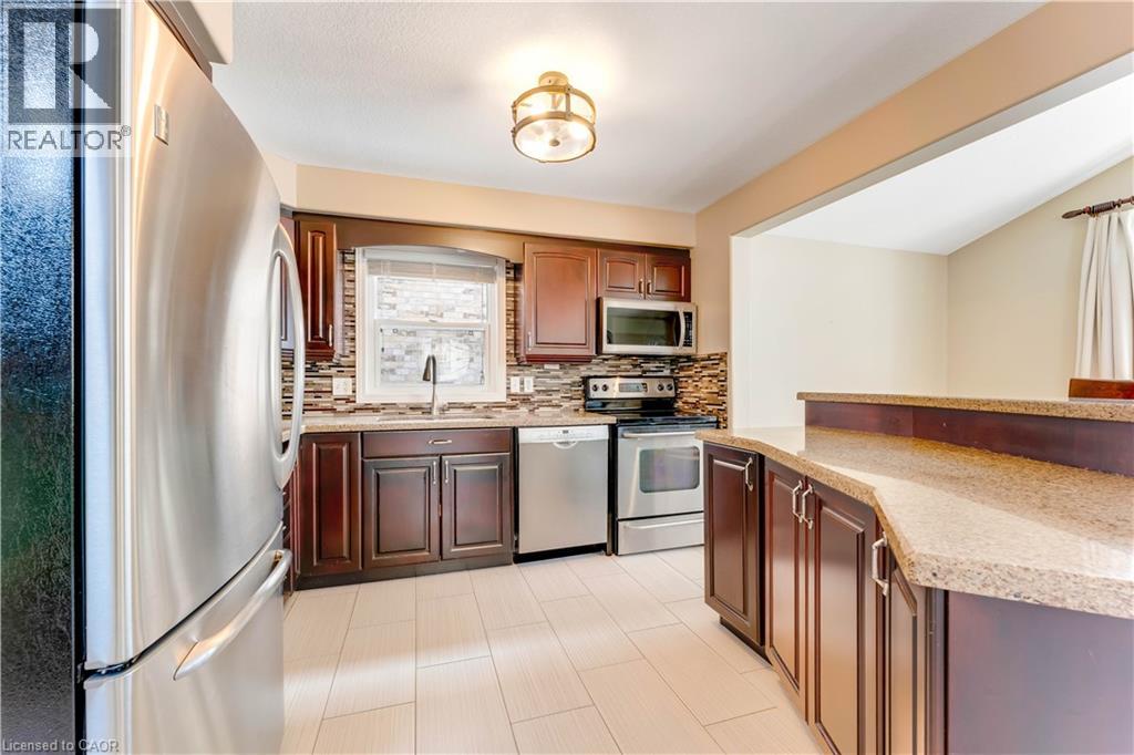 505 Snowdrop Court, Kitchener, Ontario  N2E 4G4 - Photo 7 - 40807393