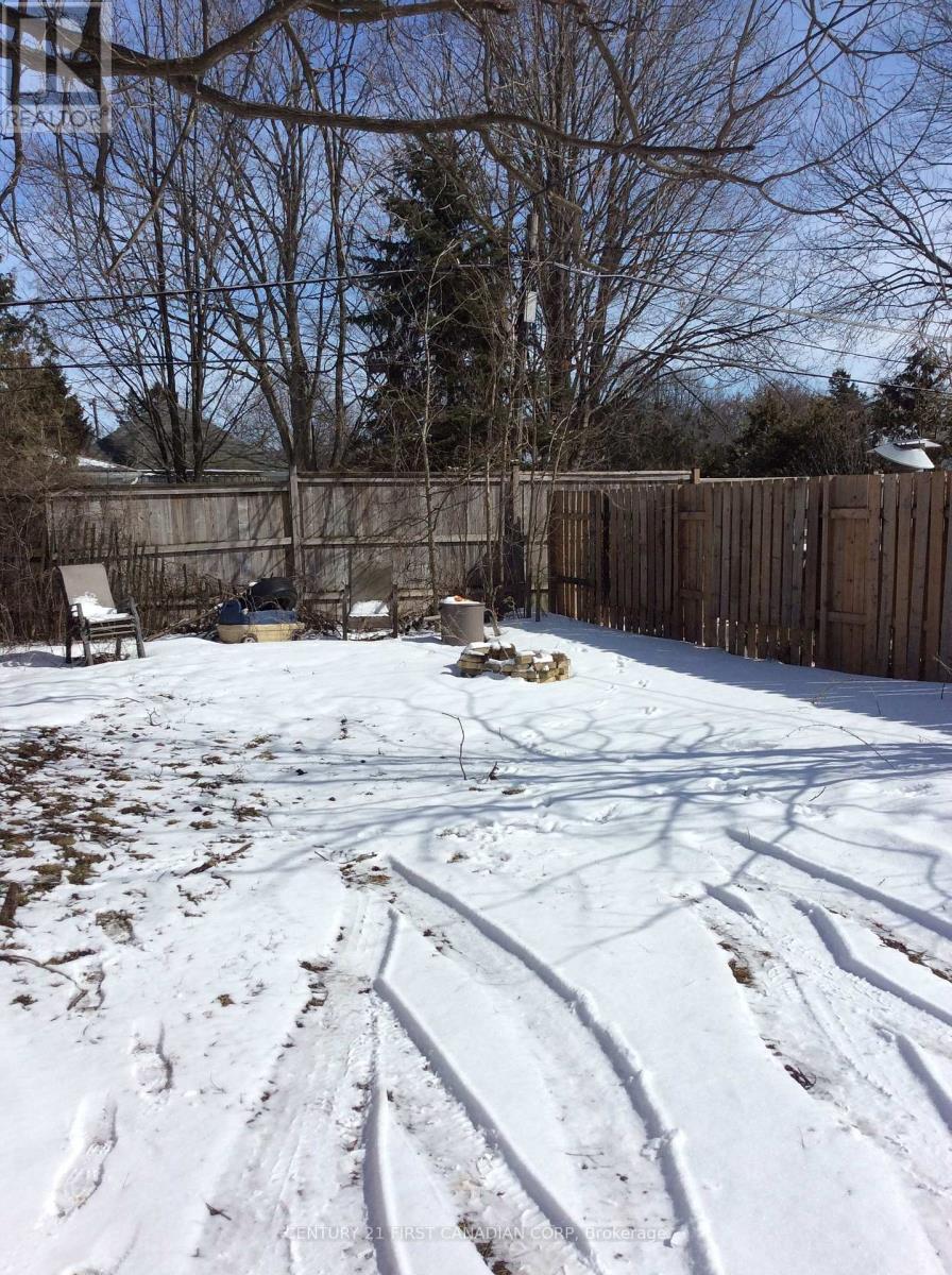 72 Lyman Street, London East, Ontario  N5Y 1M6 - Photo 8 - X12825142