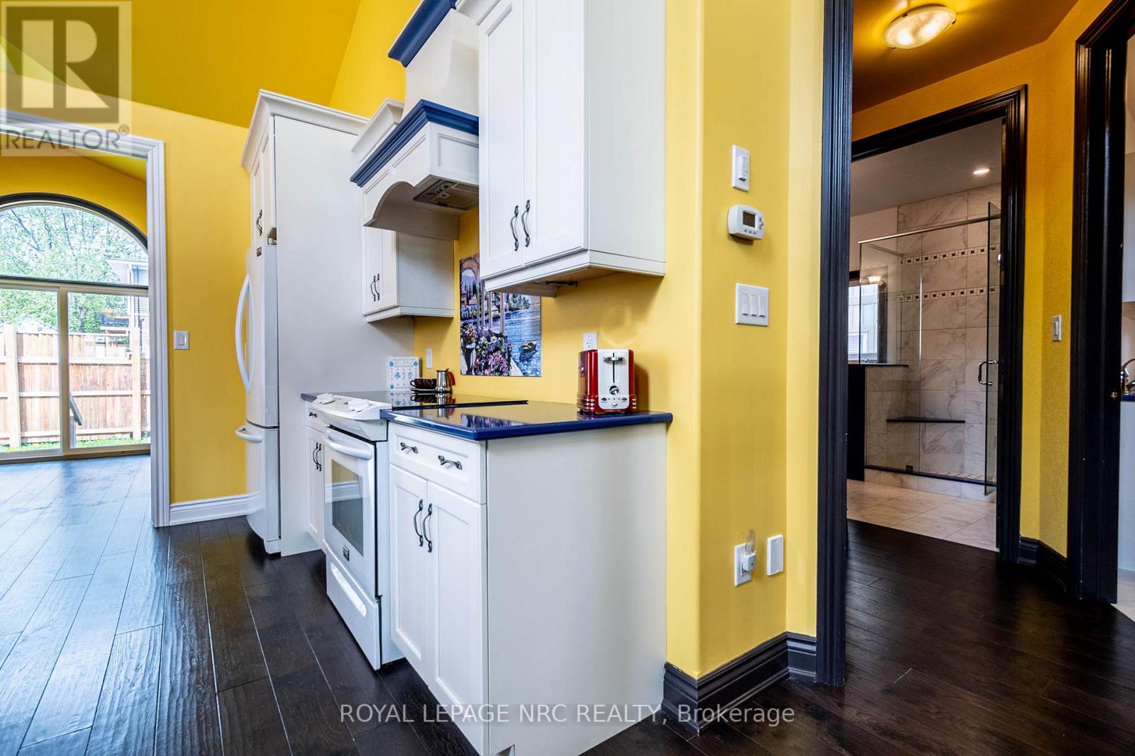 4807 Zimmerman Avenue, Niagara Falls, Ontario  L2E 3N1 - Photo 13 - X12825118