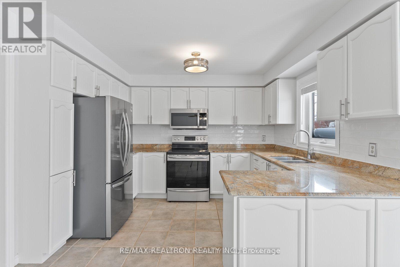 115 James Street, Barrie, Ontario  L4N 6Y1 - Photo 13 - S12807524