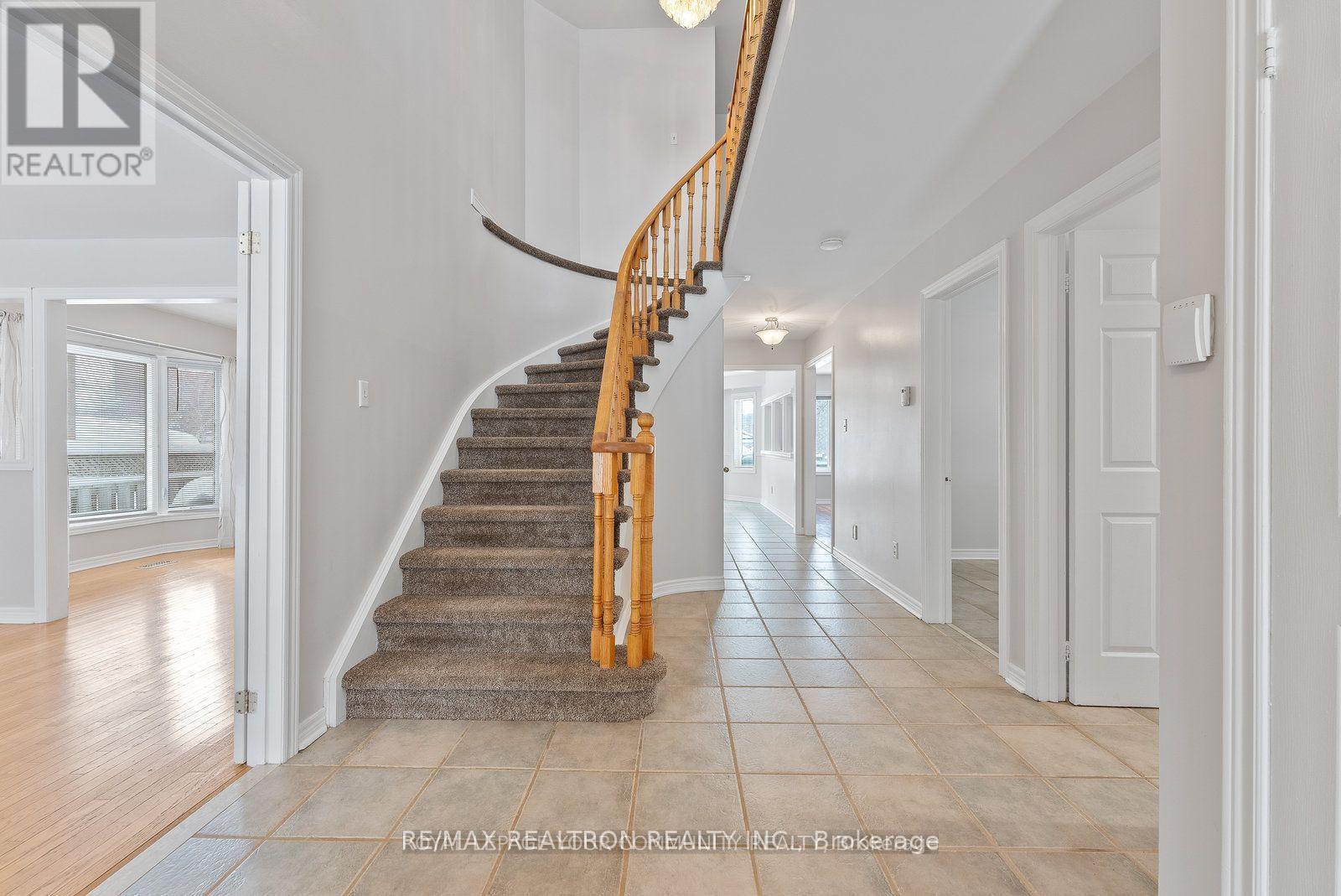 115 James Street, Barrie, Ontario  L4N 6Y1 - Photo 9 - S12807524