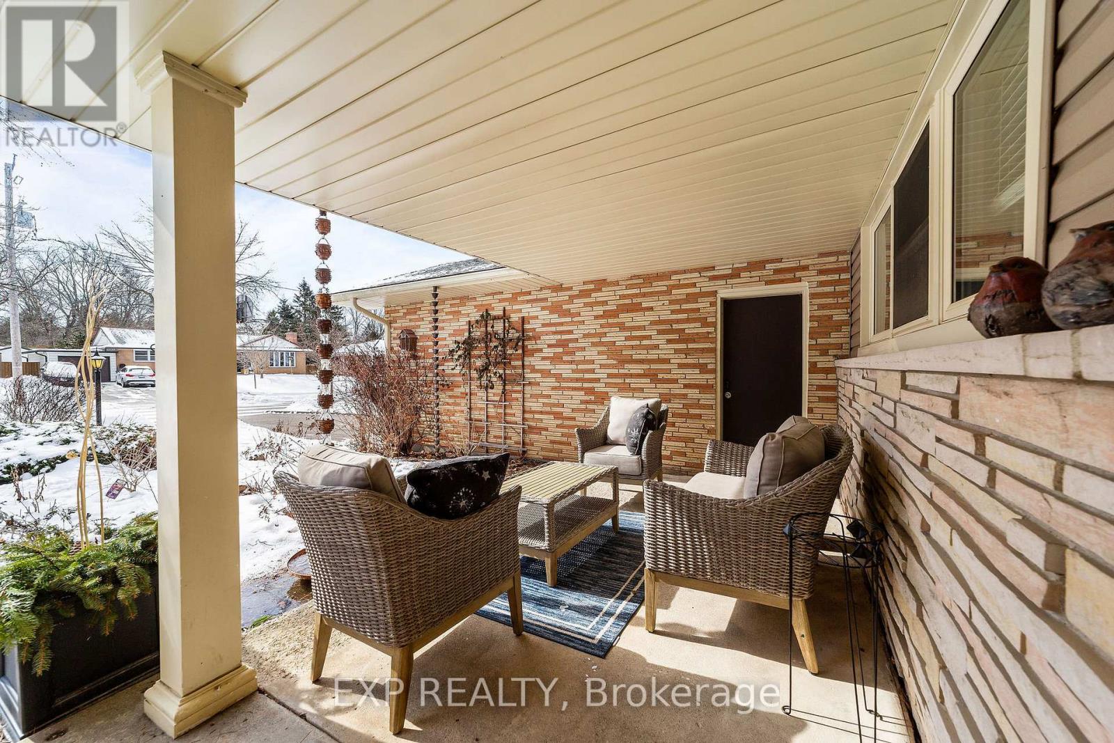 1301 Wayne Road, London South, Ontario  N6K 2G9 - Photo 2 - X12821692