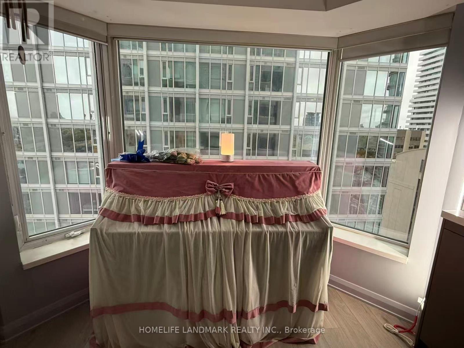 1911 - 155 Yorkville Avenue, Toronto, Ontario  M5R 1C4 - Photo 4 - C12825072