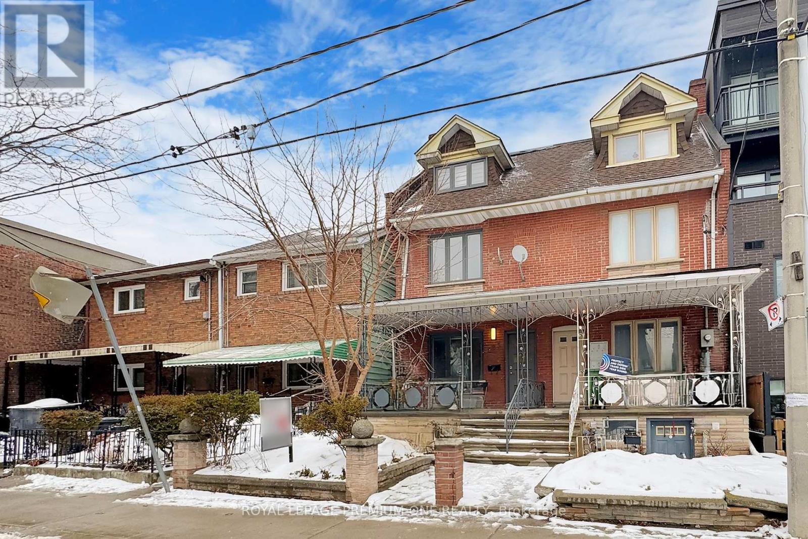 223 Manning Avenue N, Toronto, Ontario  M6J 2K8 - Photo 2 - C12825092