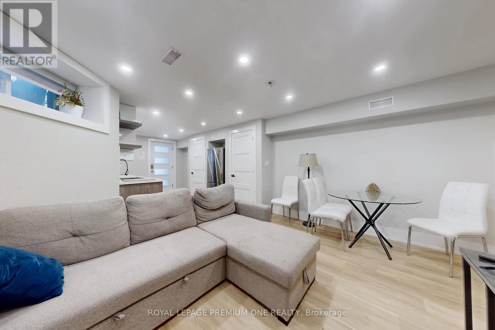 223 Manning Avenue N, Toronto, Ontario  M6J 2K8 - Photo 31 - C12825092