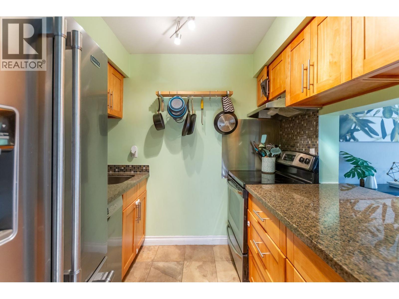 307 3275 Mountain Highway, North Vancouver, British Columbia  V7K 2H4 - Photo 6 - R3085878