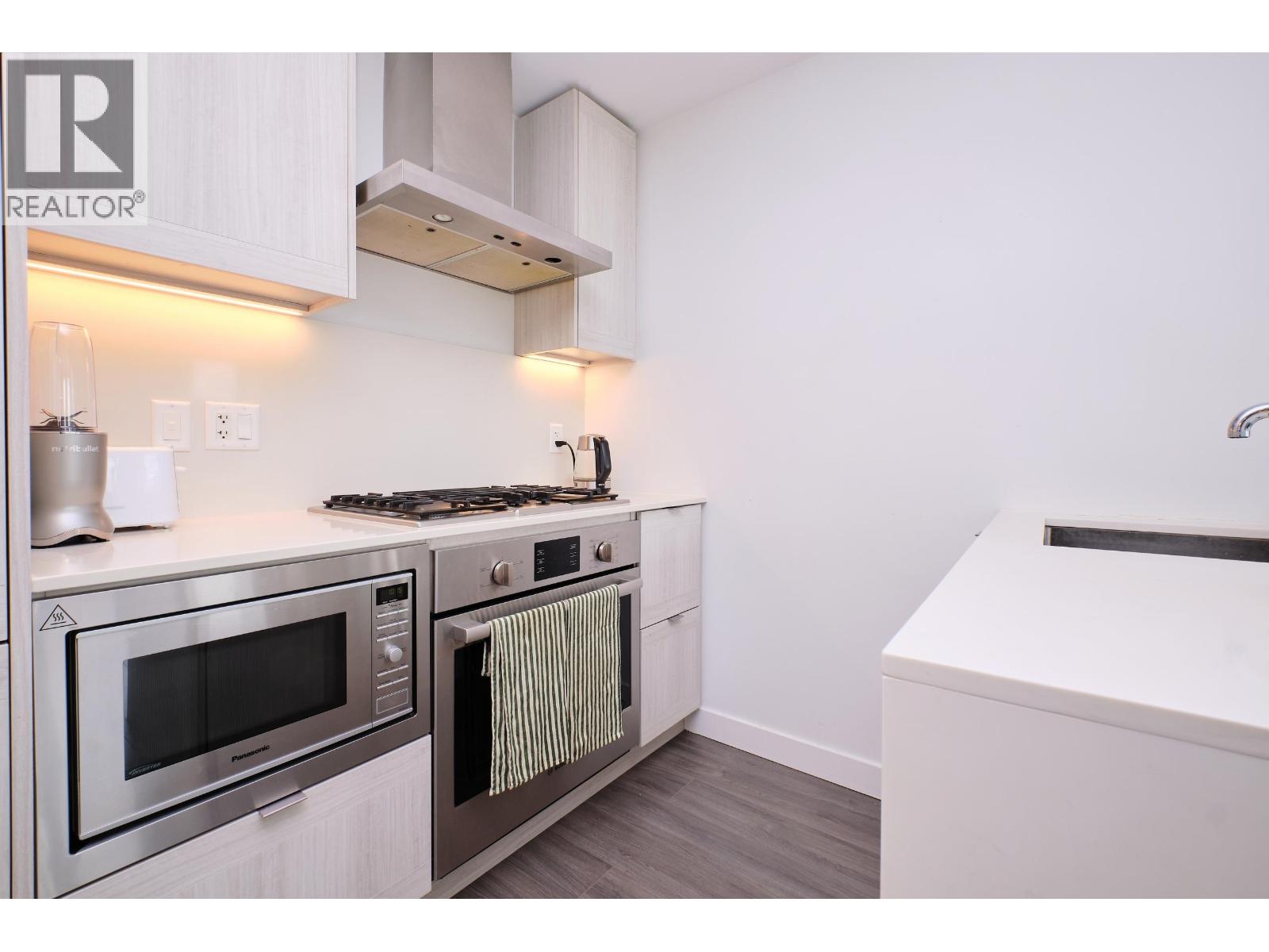 504 2351 Beta Avenue, Burnaby, British Columbia  V5C 0M2 - Photo 6 - R3093658