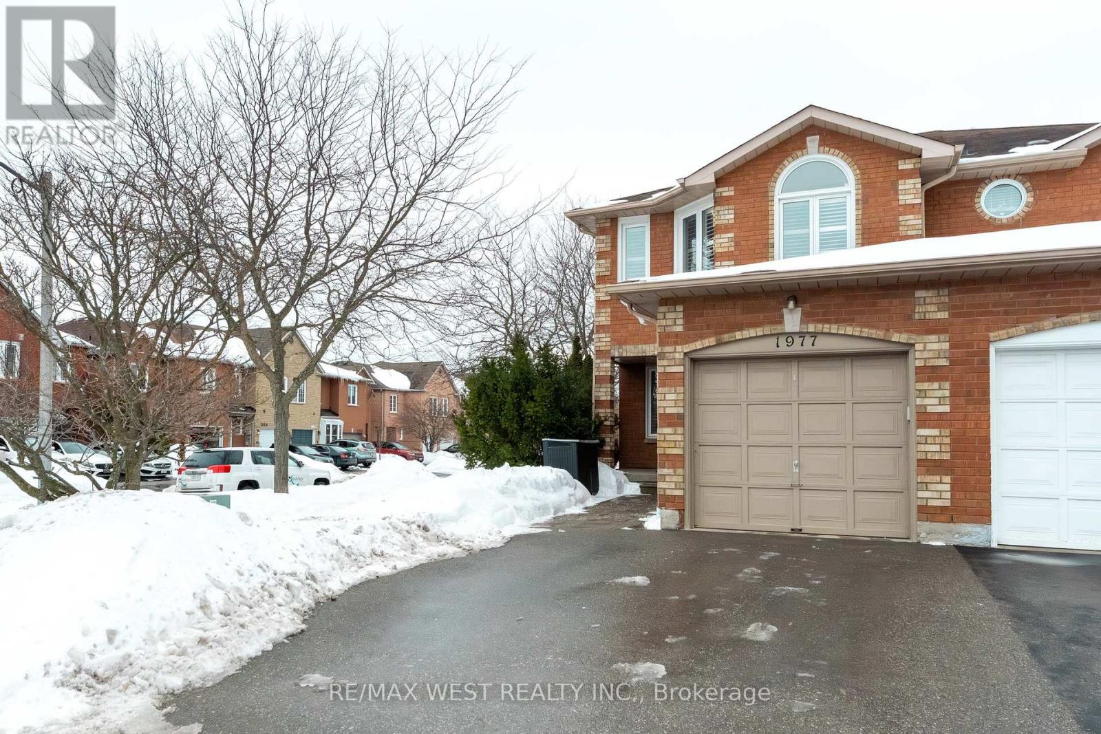 1977 Pine Grove Avenue, Pickering, Ontario  L1V 6R5 - Photo 2 - E12825078