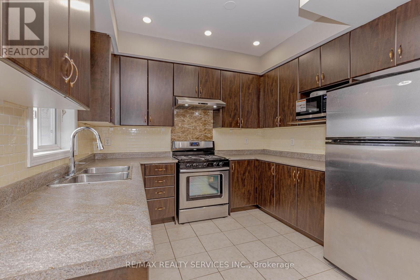 47 Curran Hall Crescent, Toronto, Ontario  M1G 0A1 - Photo 12 - E12825126