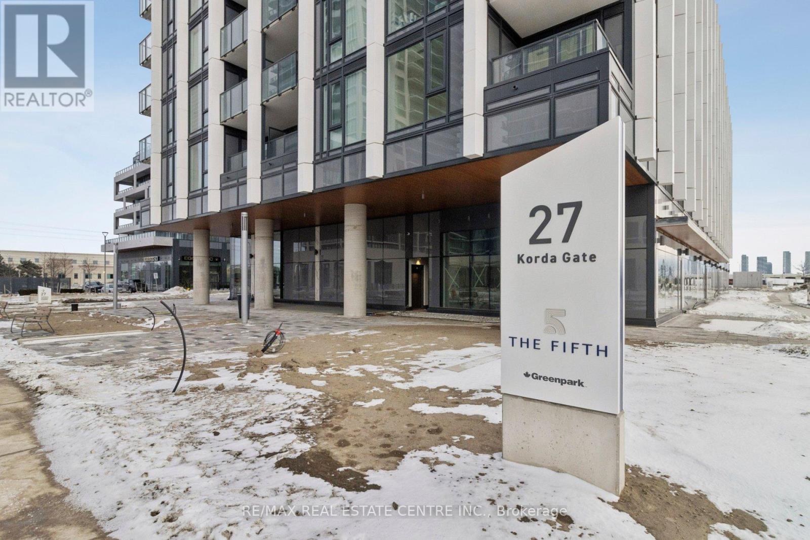 2003 - 27 Korda Gate Street Ne, Vaughan, Ontario  L4K 0P6 - Photo 3 - N12825140