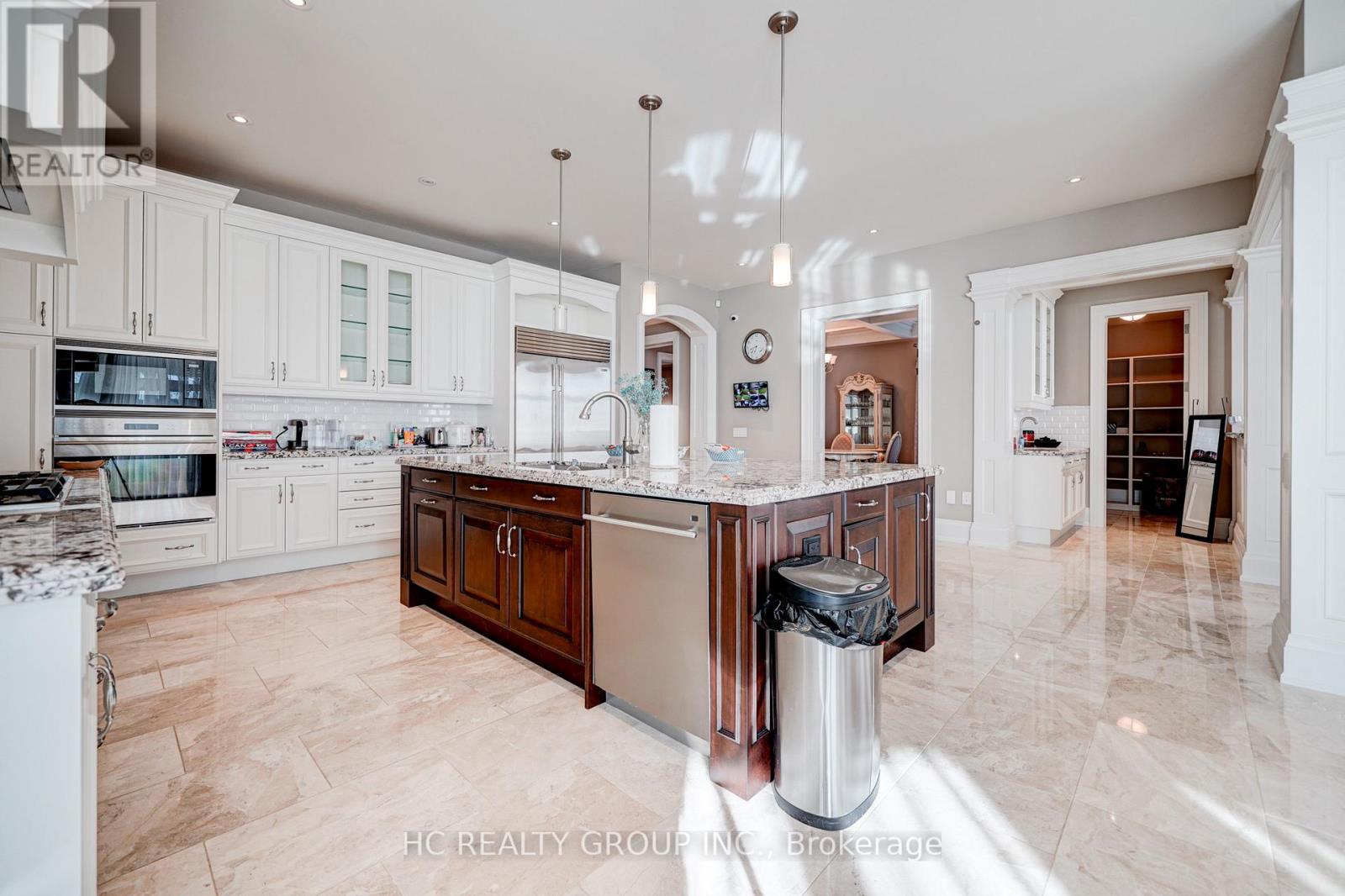 58 Langdon Drive, King (King City), Ontario  L7B 0L9 - Photo 11 - N12825146