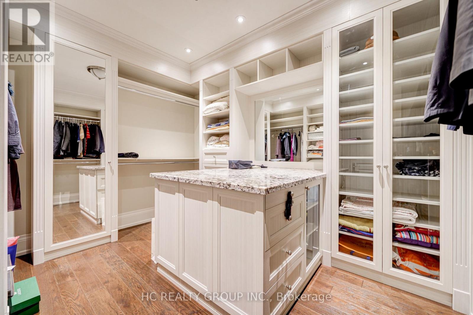 58 Langdon Drive, King (King City), Ontario  L7B 0L9 - Photo 14 - N12825146