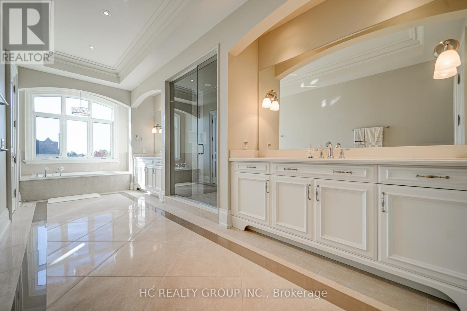 58 Langdon Drive, King (King City), Ontario  L7B 0L9 - Photo 15 - N12825146