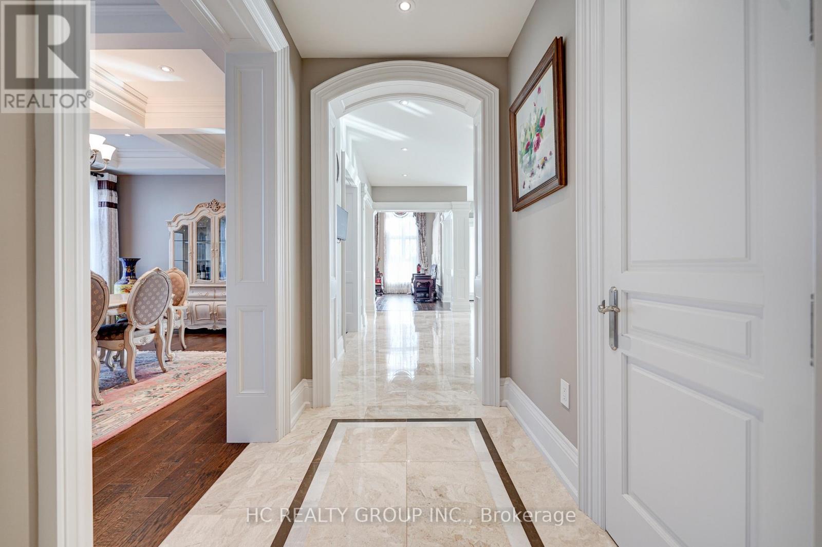 58 Langdon Drive, King (King City), Ontario  L7B 0L9 - Photo 7 - N12825146