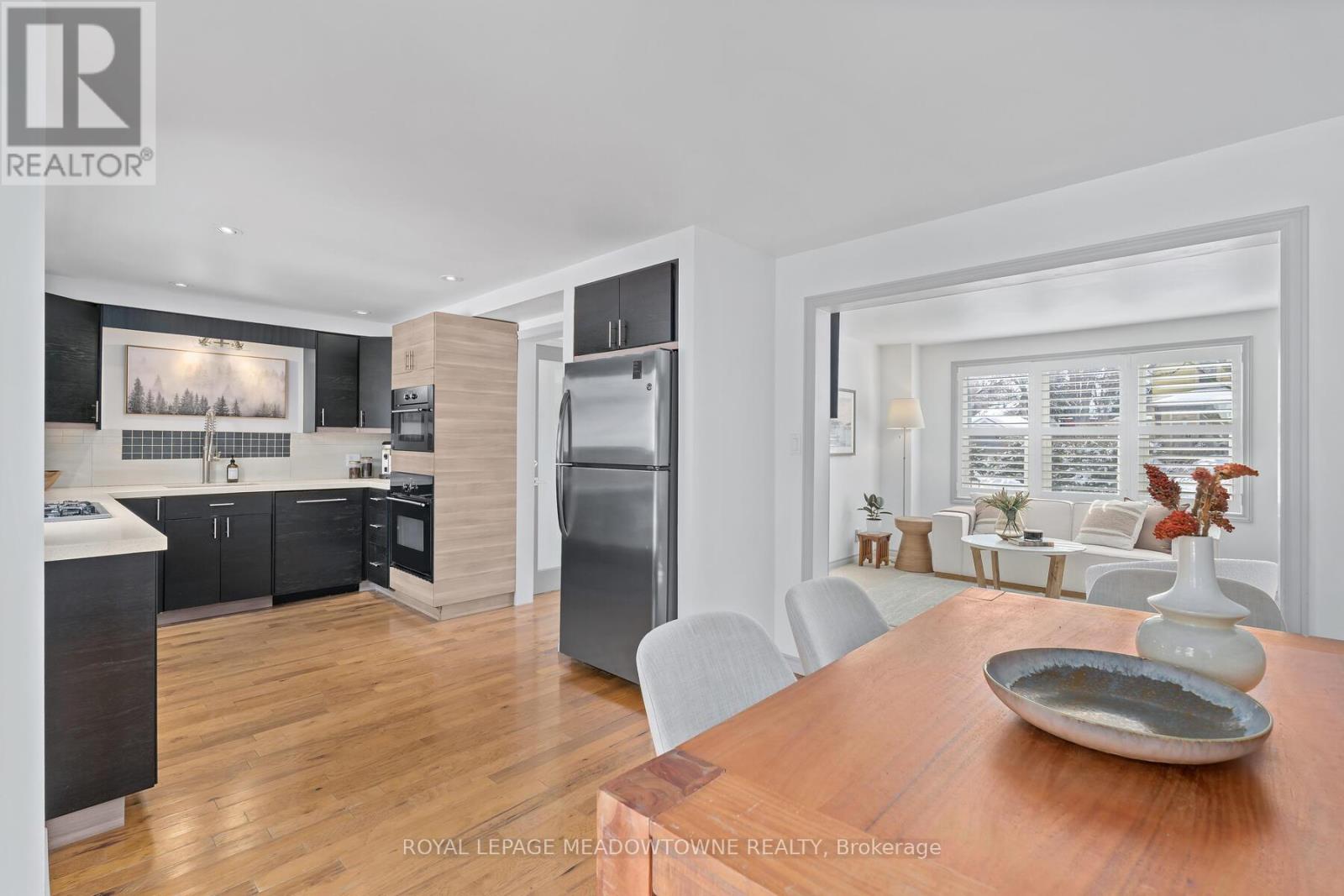 19 Union Street, Halton Hills, Ontario  L7G 3M1 - Photo 10 - W12822052