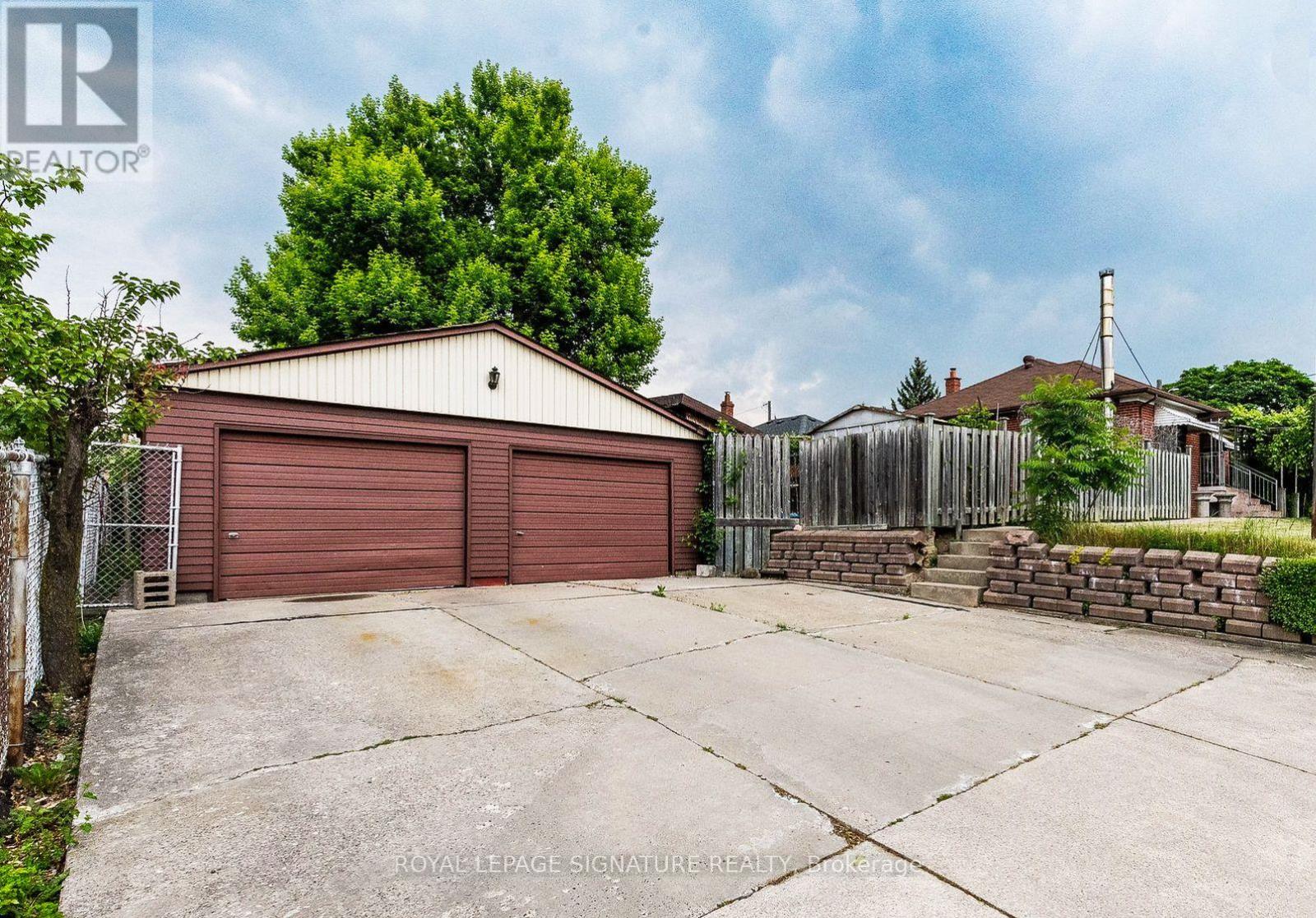 Bsmt - 2 Clevedon Street, Toronto, Ontario  M3M 1M4 - Photo 12 - W12715706