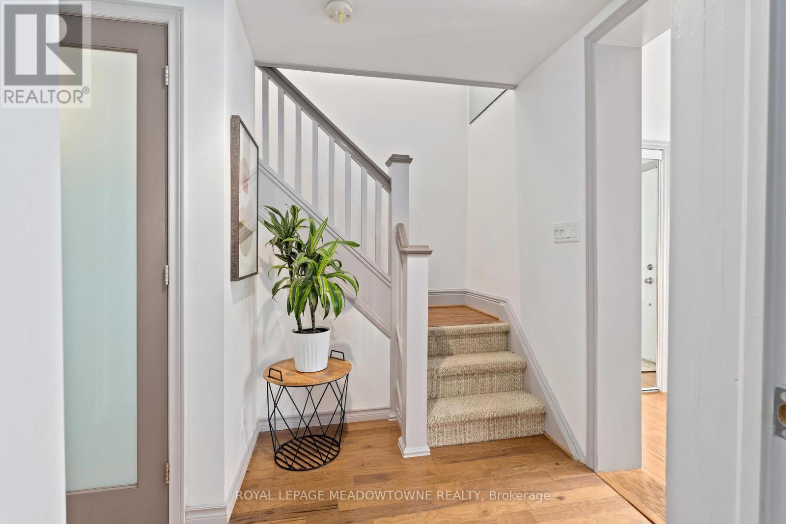 19 Union Street, Halton Hills, Ontario  L7G 3M1 - Photo 16 - W12822052