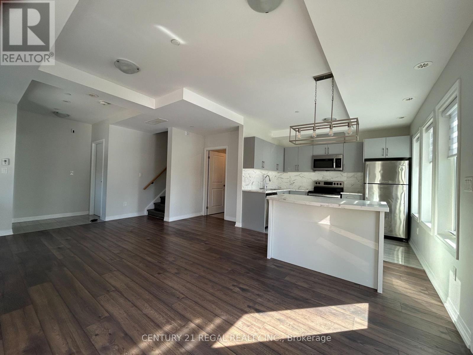 306 - 400 The East Mall Street, Toronto, Ontario  M9B 3Z9 - Photo 1 - W12825098