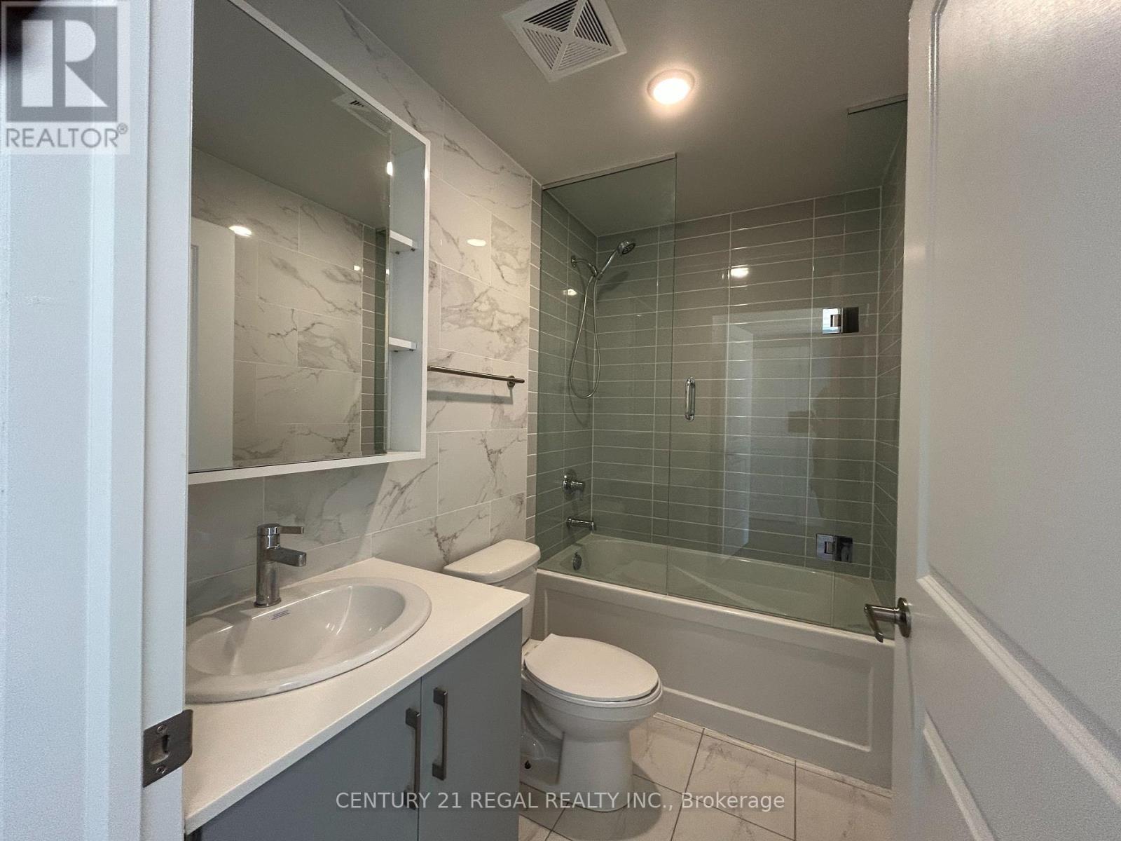 306 - 400 The East Mall Street, Toronto, Ontario  M9B 3Z9 - Photo 11 - W12825098