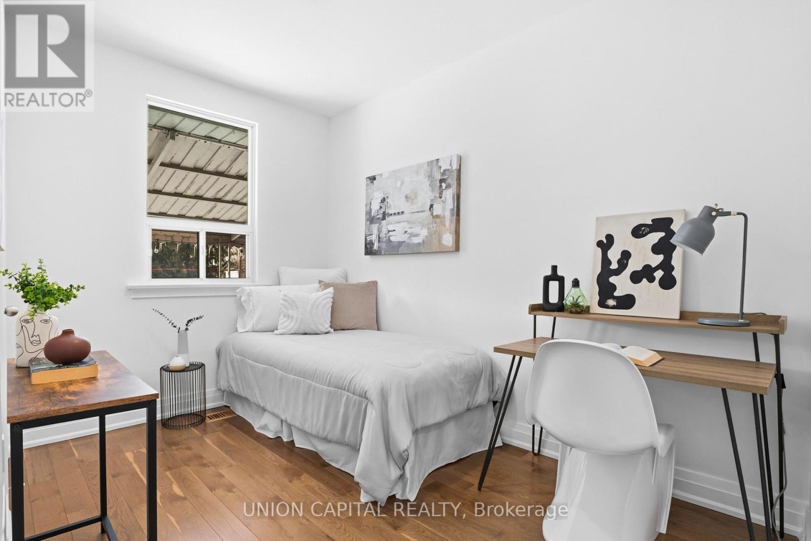 22 Chappel Hill Road, Toronto, Ontario  M3M 1M2 - Photo 14 - W12825112