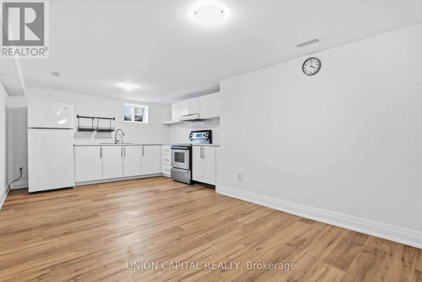 22 Chappel Hill Road, Toronto, Ontario  M3M 1M2 - Photo 18 - W12825112