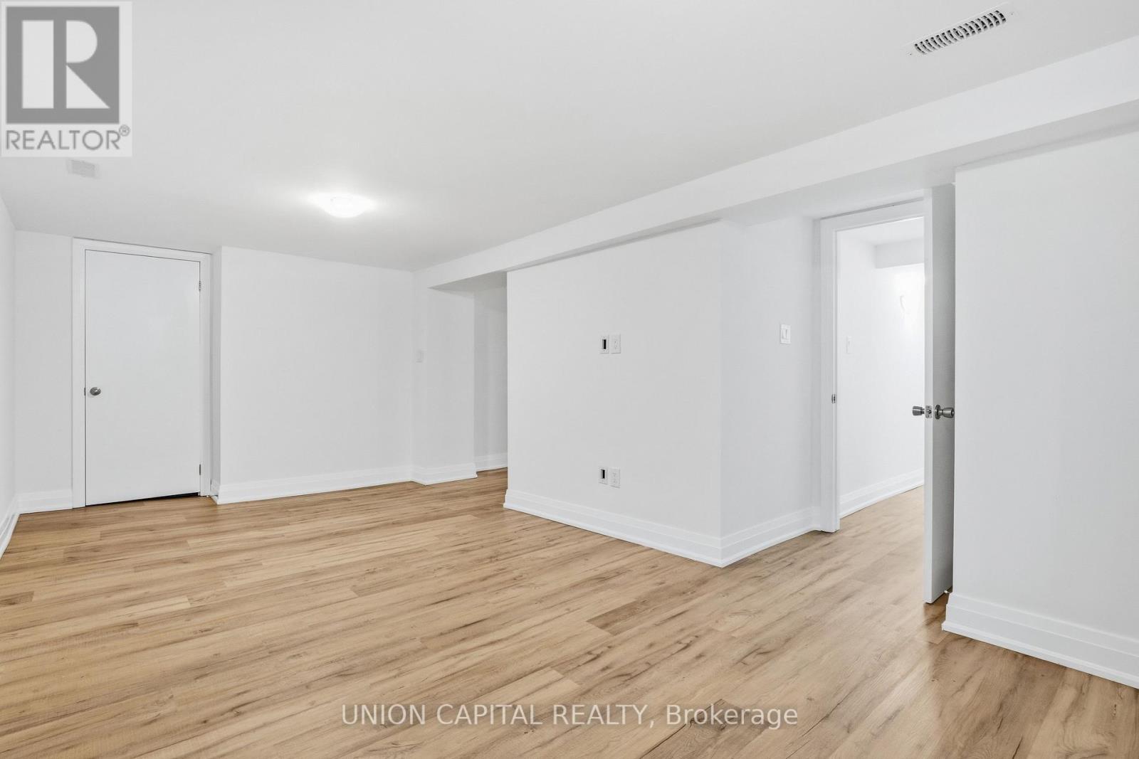 22 Chappel Hill Road, Toronto, Ontario  M3M 1M2 - Photo 19 - W12825112