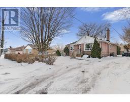22 CHAPPEL HILL ROAD, Toronto, Ontario