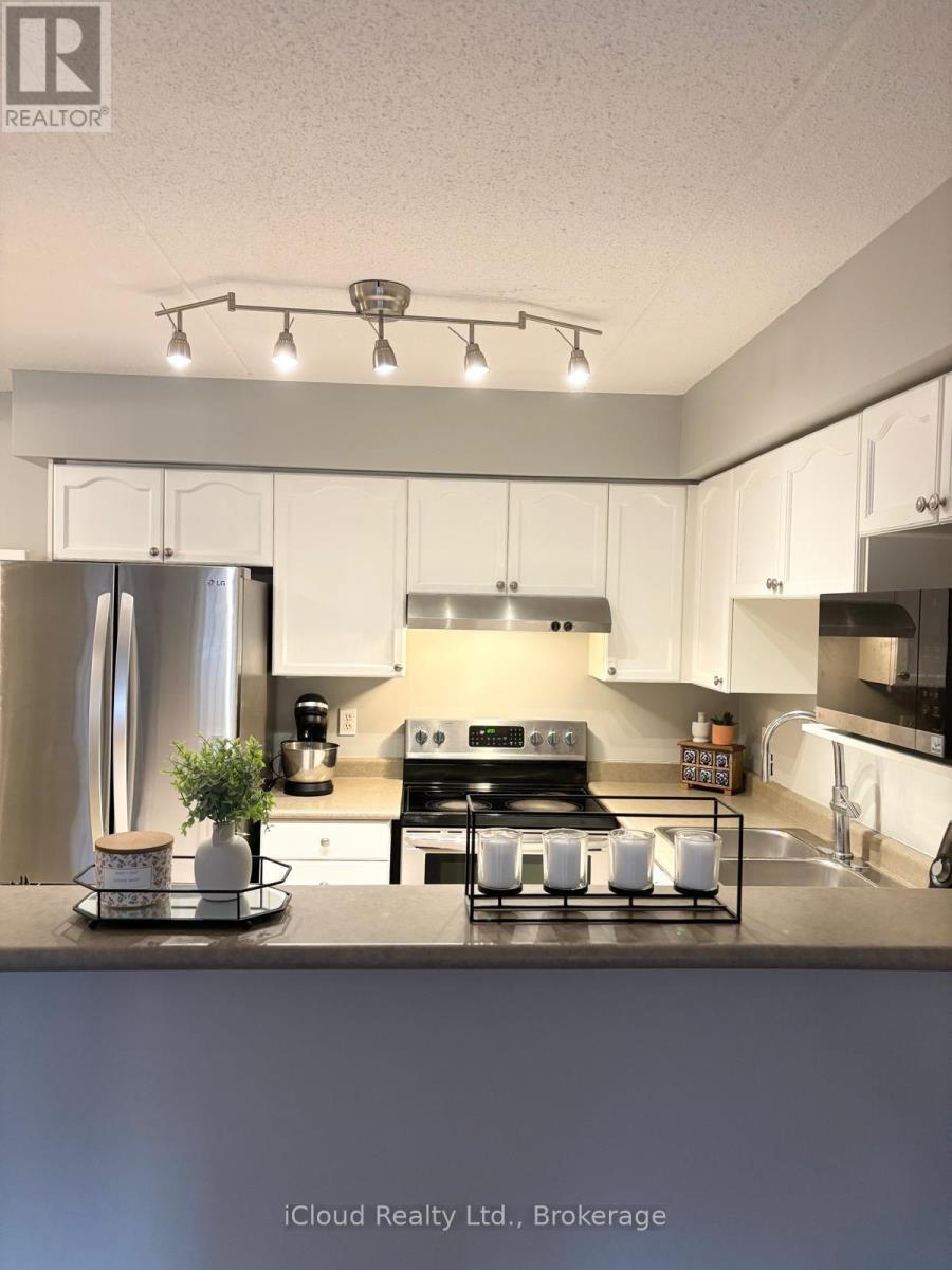 104 - 1470 Bishops Gate, Oakville, Ontario  L6M 4N2 - Photo 7 - W12825114