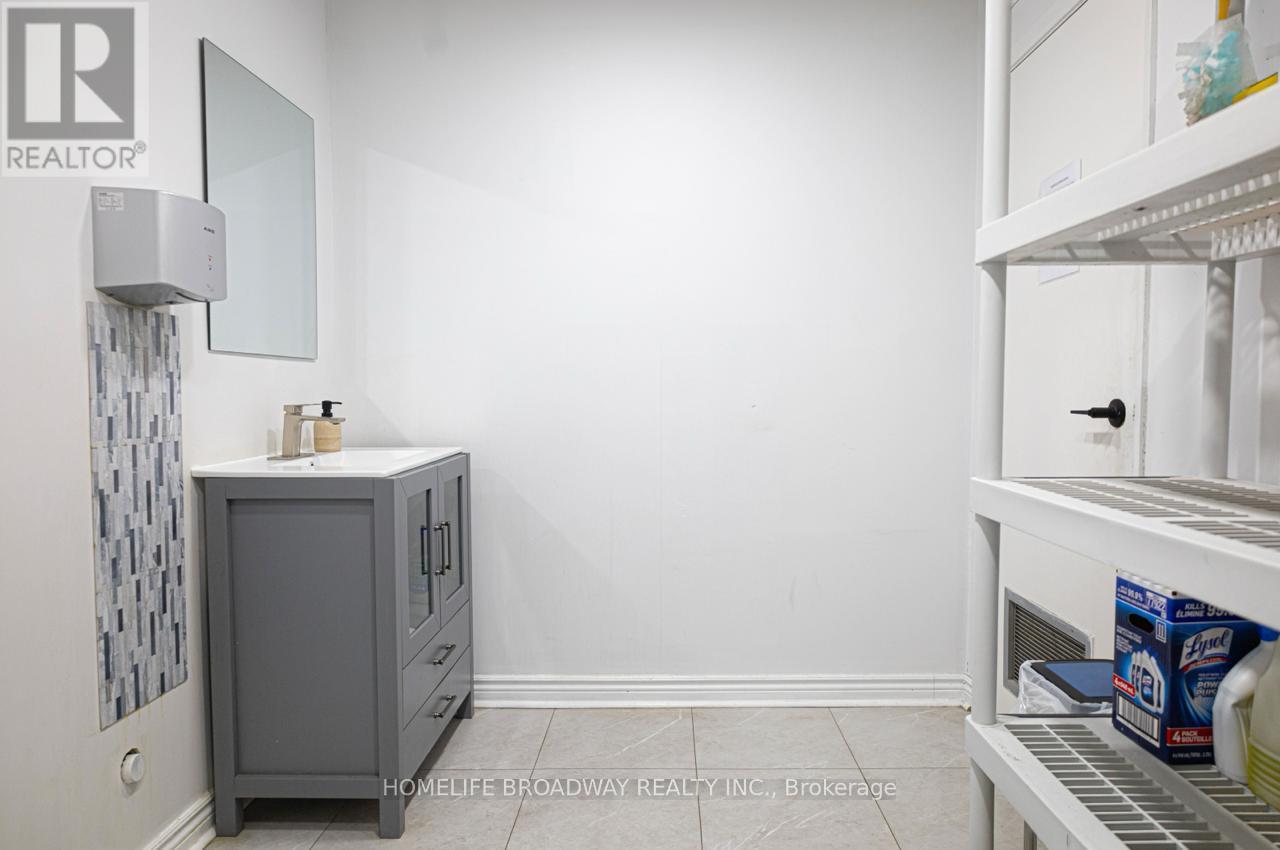 11 - 1111 Flint Road, Toronto, Ontario  L4K 3V2 - Photo 14 - W12825124