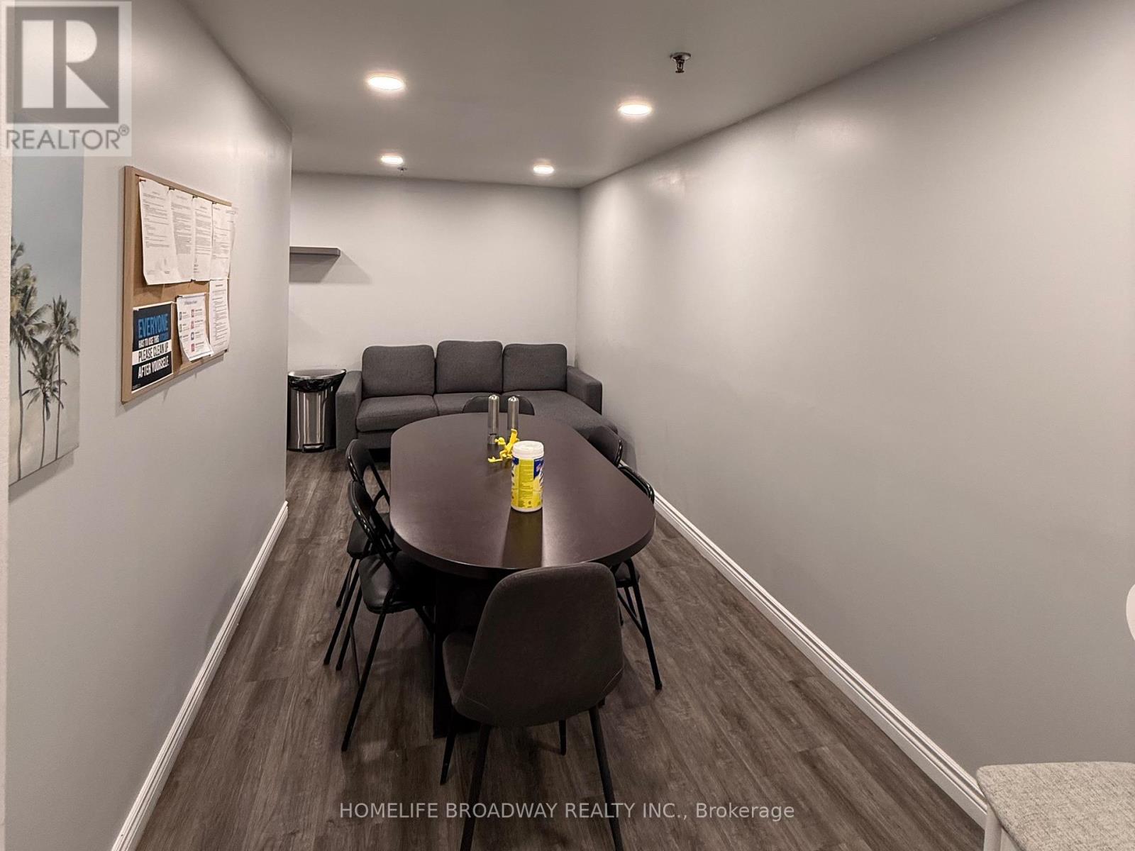 11 - 1111 Flint Road, Toronto, Ontario  L4K 3V2 - Photo 8 - W12825124