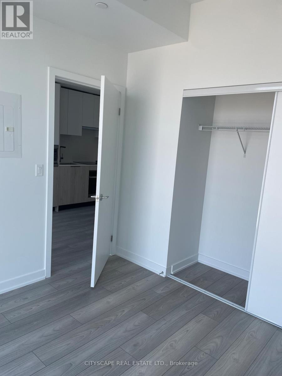 1005 - 1007 The Queensway Road, Toronto (Islington-City Centre West), Ontario  M8Z 0H4 - Photo 10 - W12825132