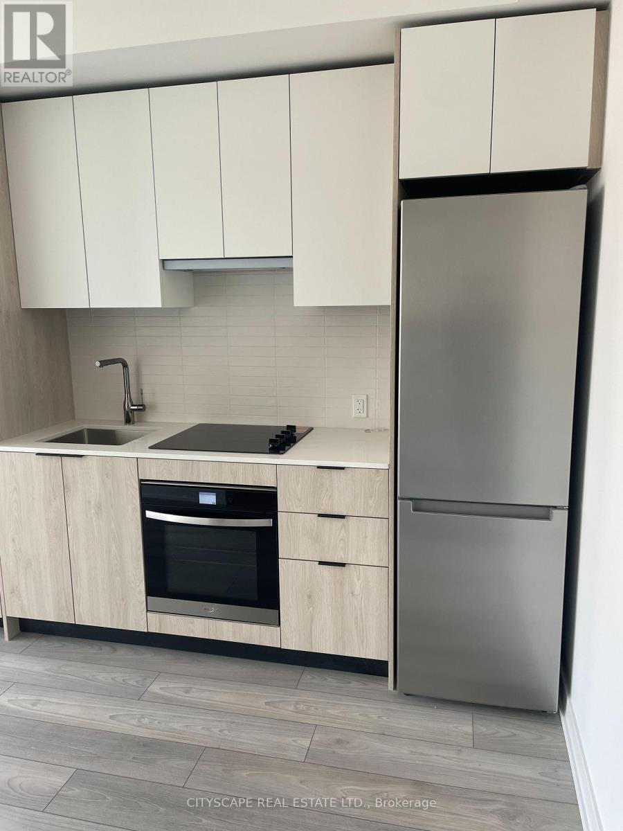 1005 - 1007 The Queensway Road, Toronto (Islington-City Centre West), Ontario  M8Z 0H4 - Photo 3 - W12825132