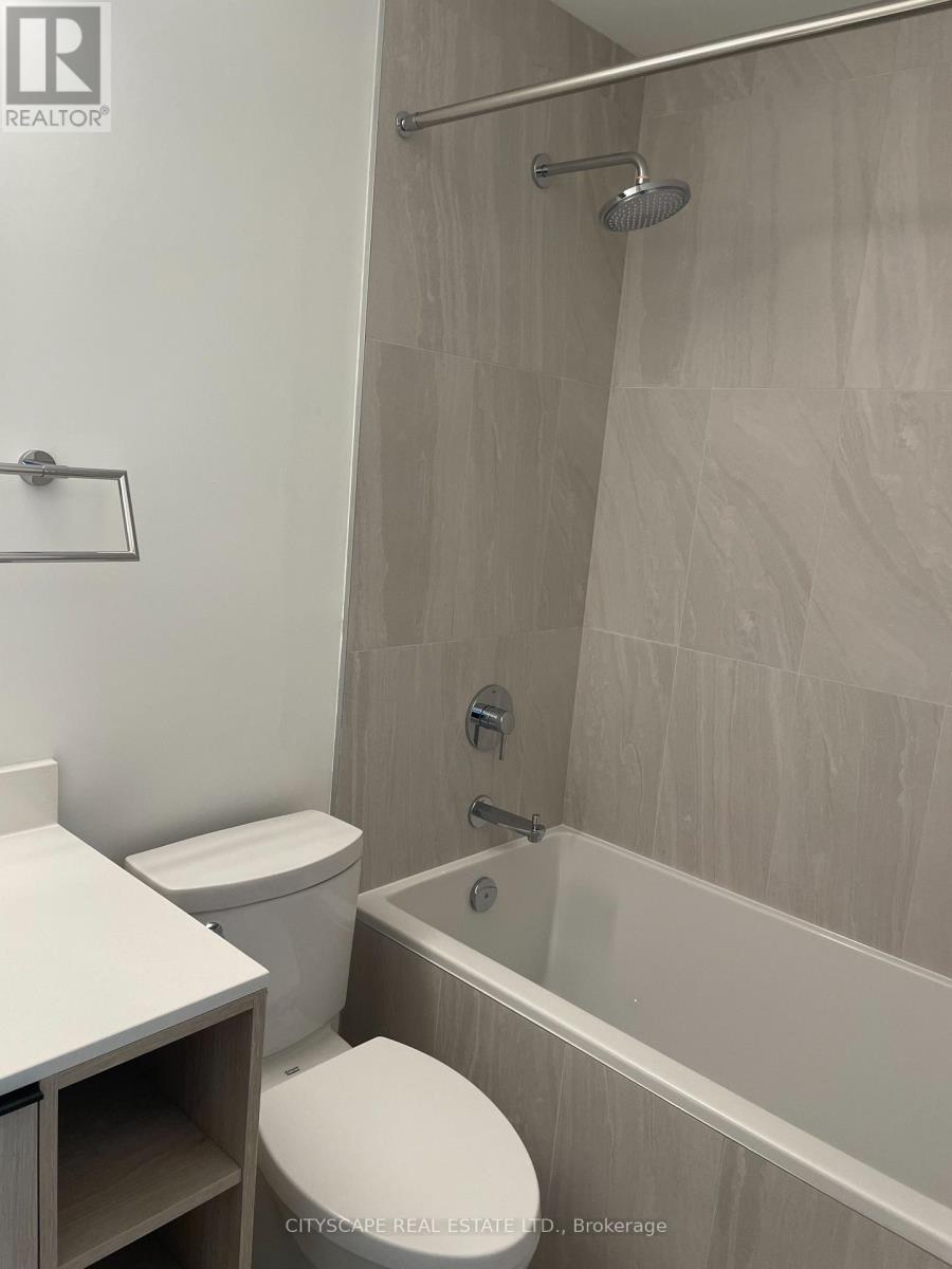 1005 - 1007 The Queensway Road, Toronto (Islington-City Centre West), Ontario  M8Z 0H4 - Photo 6 - W12825132