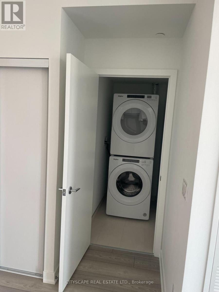 1005 - 1007 The Queensway Road, Toronto (Islington-City Centre West), Ontario  M8Z 0H4 - Photo 7 - W12825132