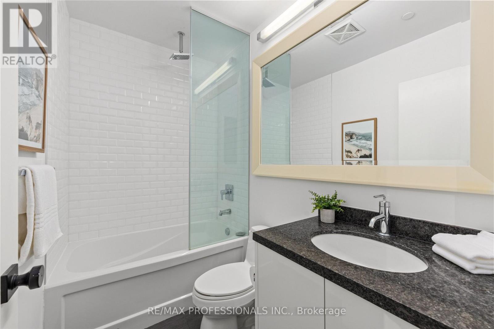 712 - 88 Park Lawn Road, Toronto, Ontario  M8Y 0B5 - Photo 17 - W12825134