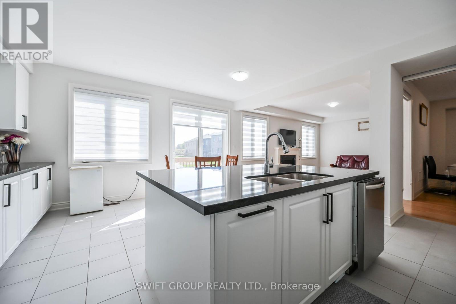 428 Humphrey Street, Hamilton, Ontario  L8B 1Z8 - Photo 13 - X12825074