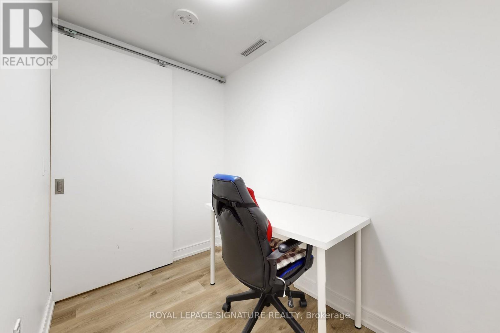 315 - 1 Jarvis Street, Hamilton, Ontario L8R 0A8 - Photo 21 - X12825120