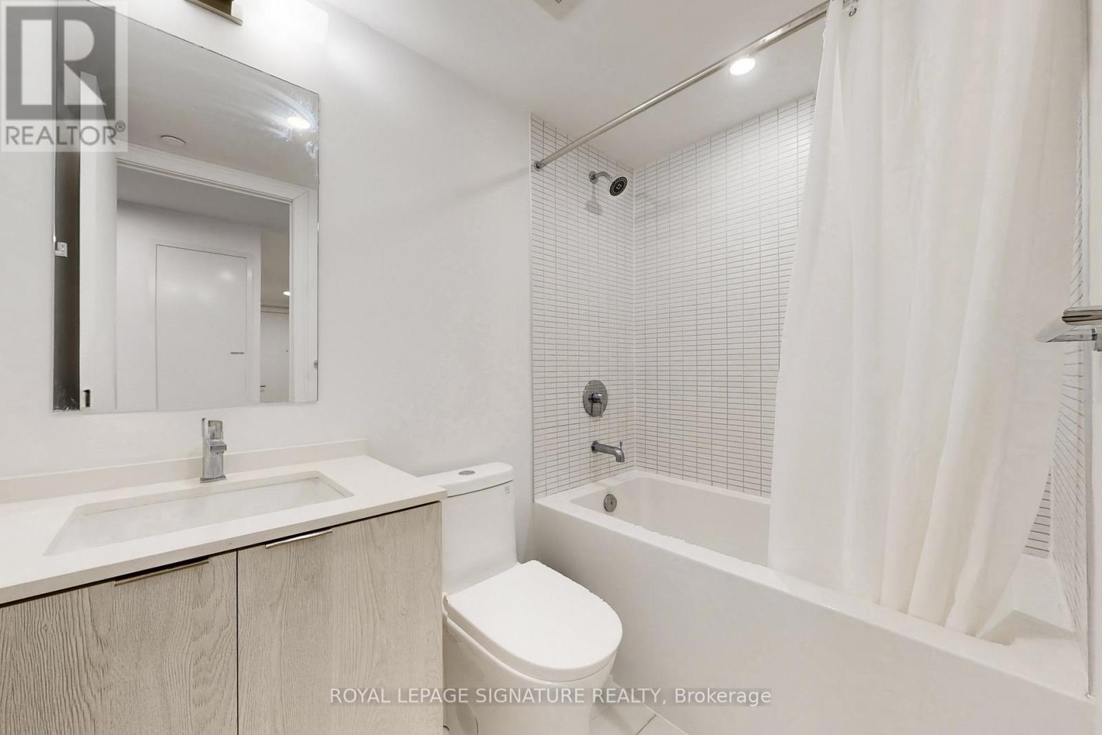 315 - 1 Jarvis Street, Hamilton, Ontario L8R 0A8 - Photo 22 - X12825120