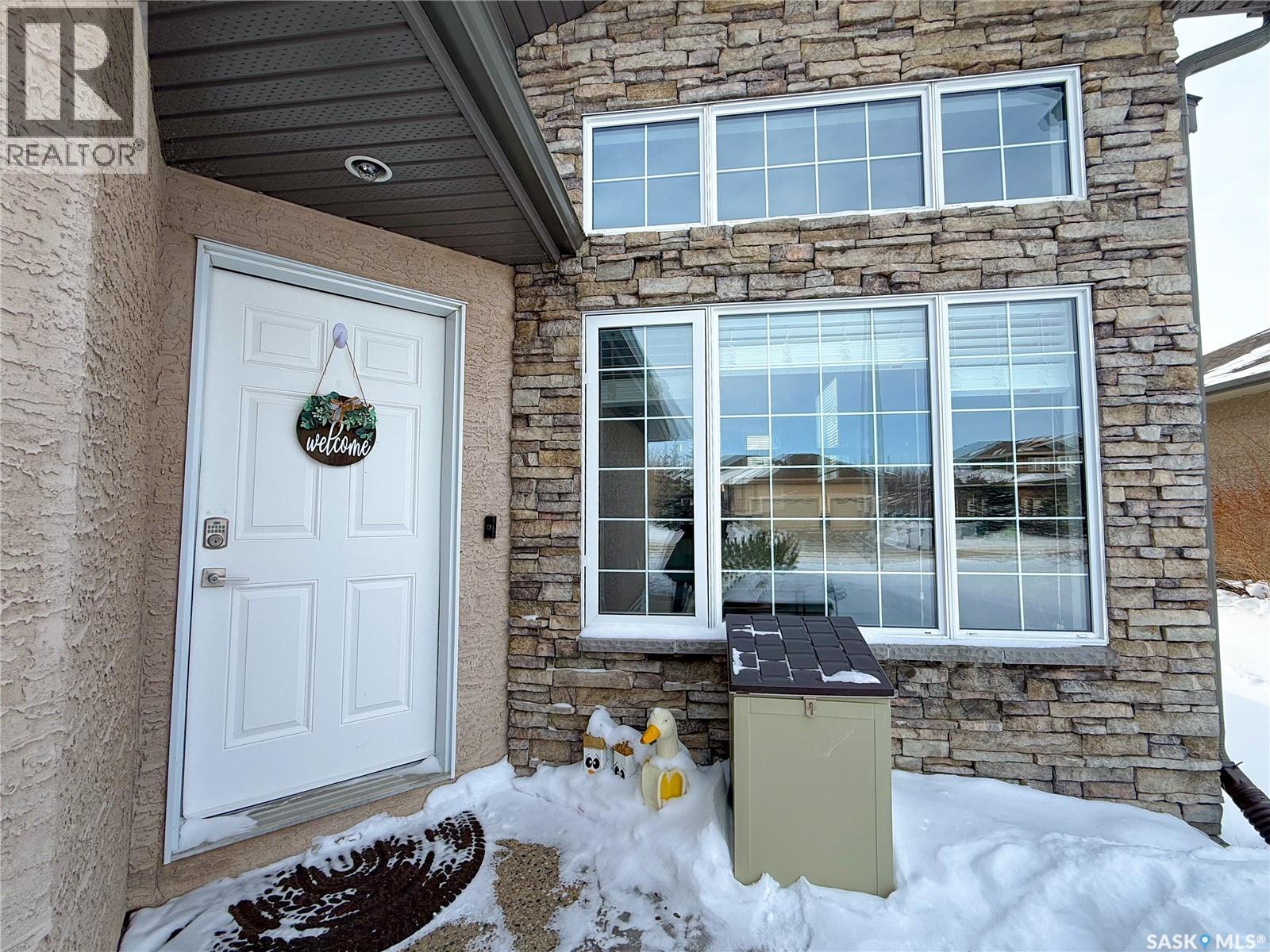 10 Lott Road E, White City, Saskatchewan  S4L 0B6 - Photo 3 - SK029261